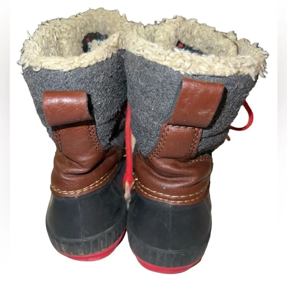 Gap cozy youth duck rain & snow‎ boot with Thinsulate size 12 gorpcore